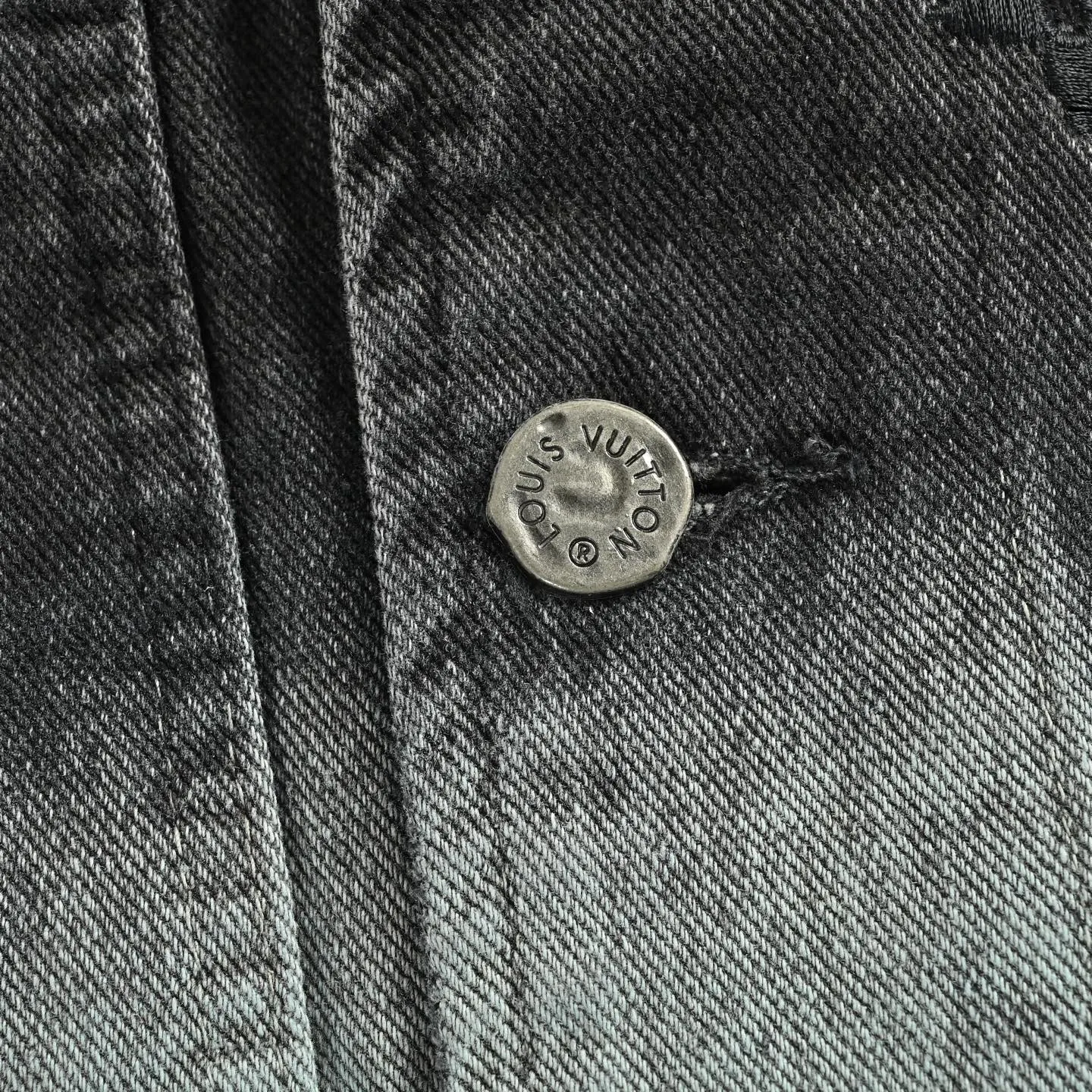 Louis Vuitton/Louis Vuitton presbyopic gradient embroidered denim jacket